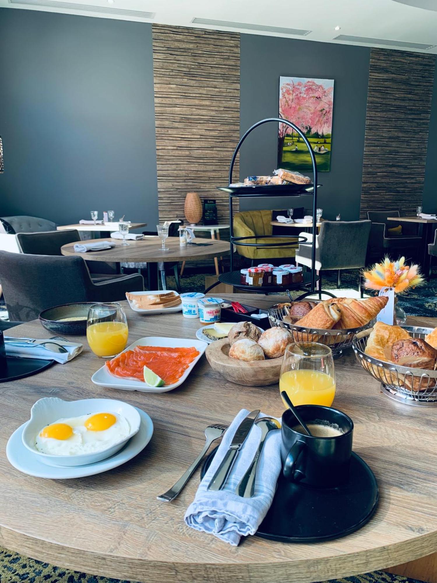 Hotel & Restaurant La Maison Des Bles Boutervilliers ภายนอก รูปภาพ